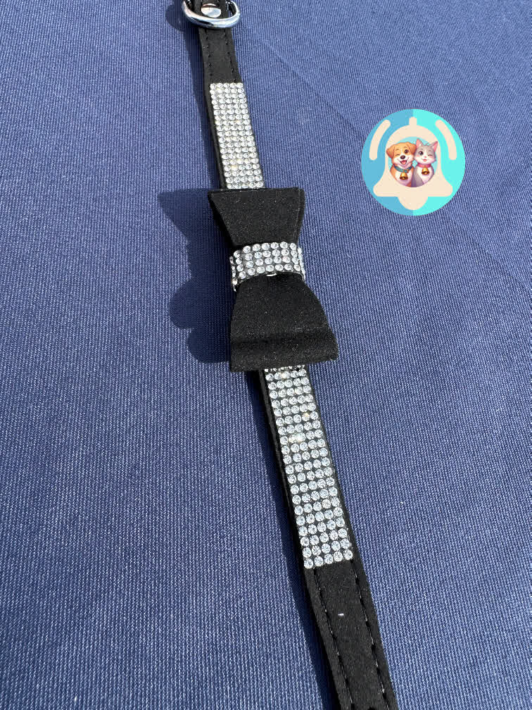 Pavllove collier nœud papillon avec strass, accessoire de mode chic et confortable pour chien et chat élégant.