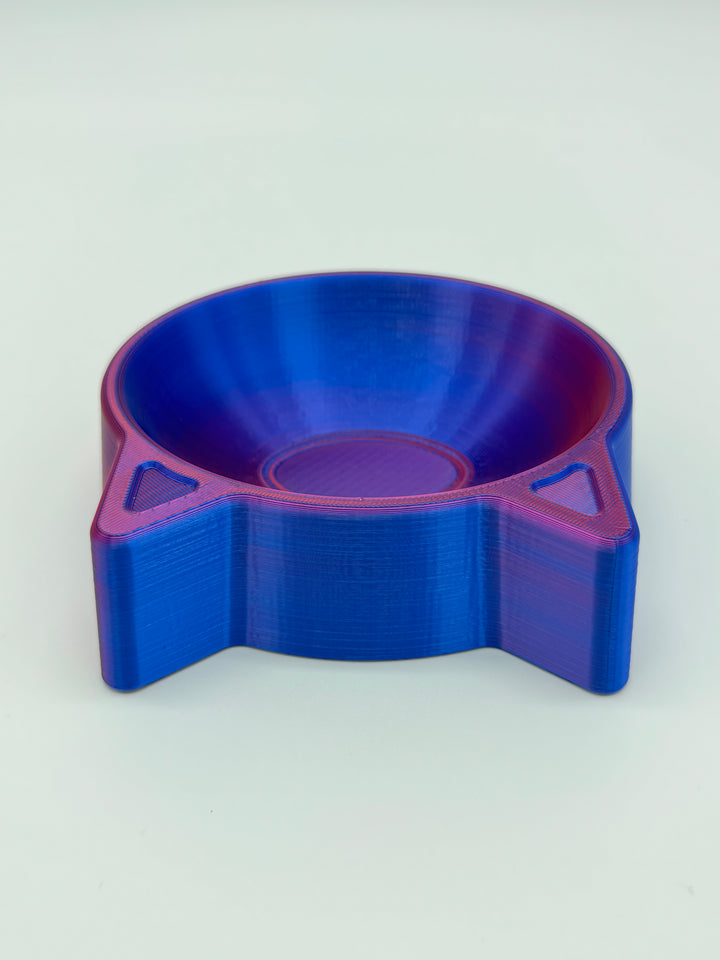 Pavllove – gamelle artisanale pour chien ou chat, personnalisable, design bleu-violet aux reflets violine, fabrication française.
