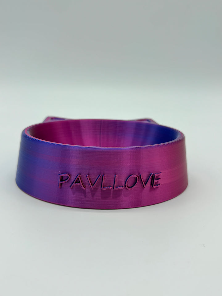 Pavllove – gamelle unique pour chien et chat, création artisanale française, couleurs bleu profond et violet scintillant.