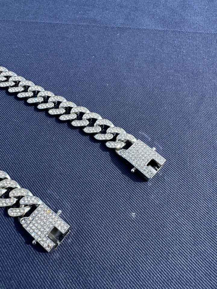 💎 Collier pour chien et chat, Édition Royale – Élégance, Brillance Absolue avec ses strass