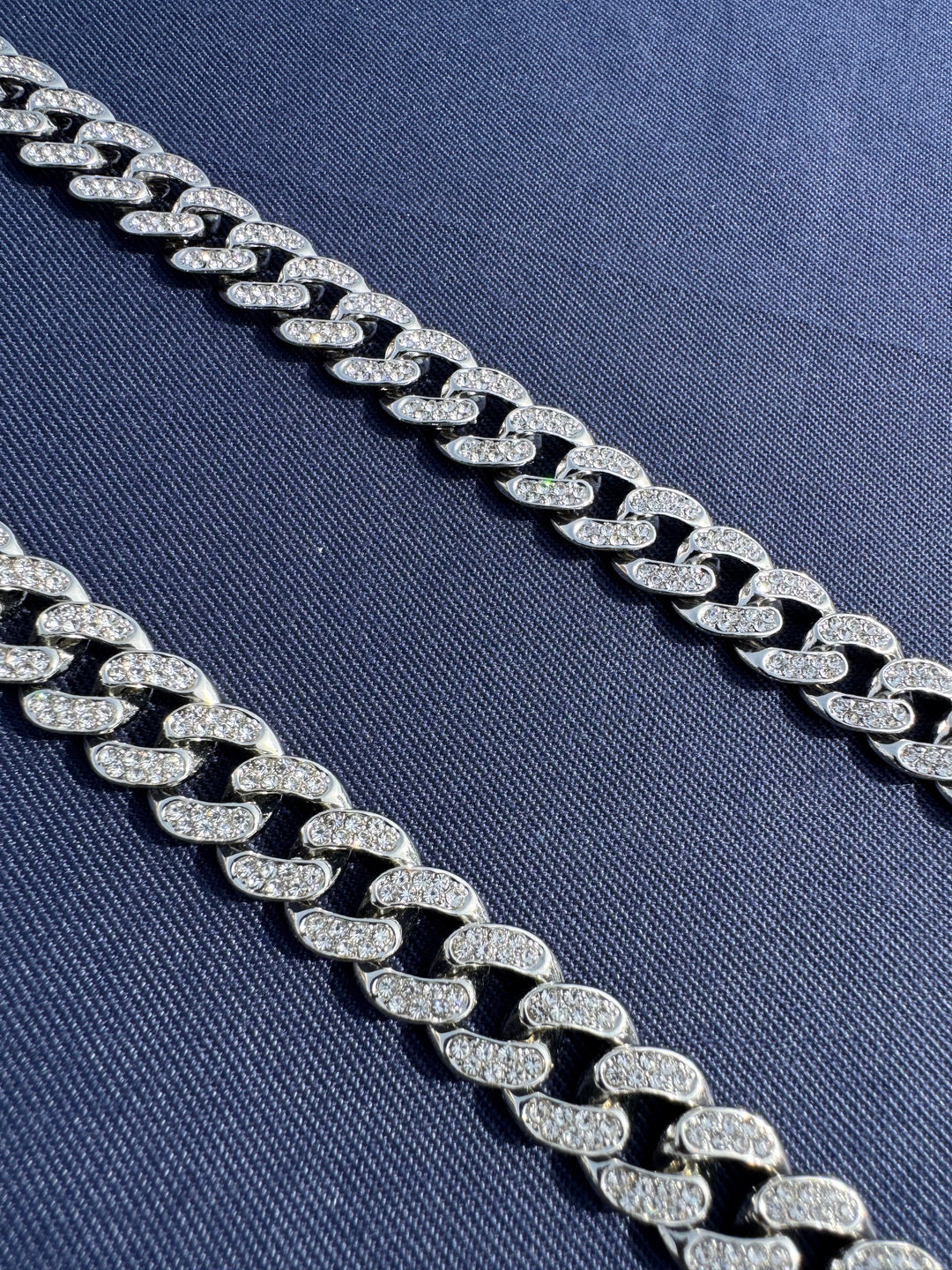 💎 Collier pour chien et chat, Édition Royale – Élégance, Brillance Absolue avec ses strass