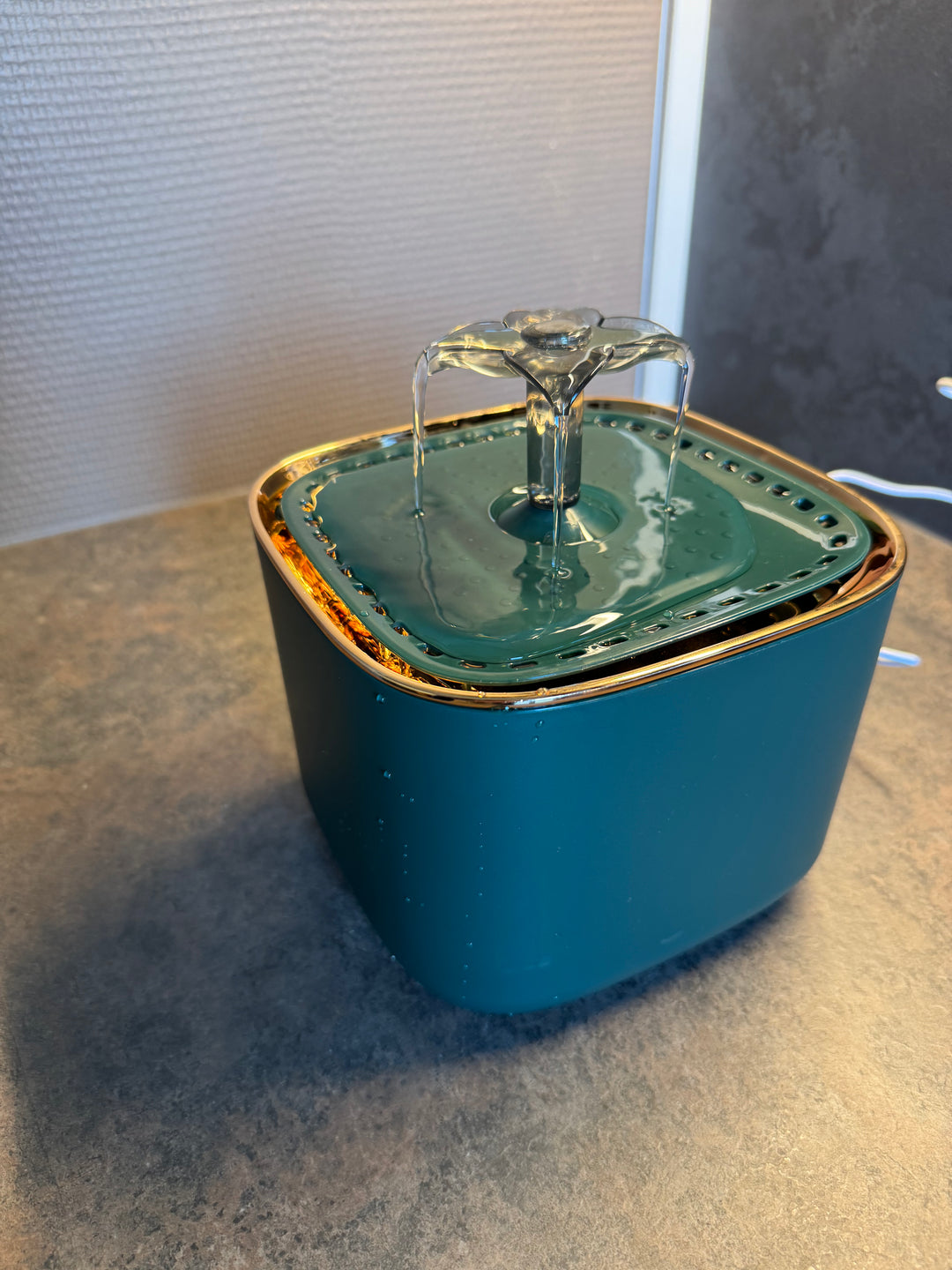 fontaine-pavllove-doree-bleu-canard